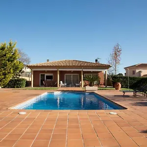 Сasa de vacaciones Casa Bella Con Piscina, Caldes De Montbui